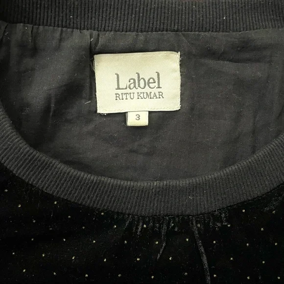 Ritu Kumar rose appliqué stone beaded velvet sweatshirt - Picture 4 of 6